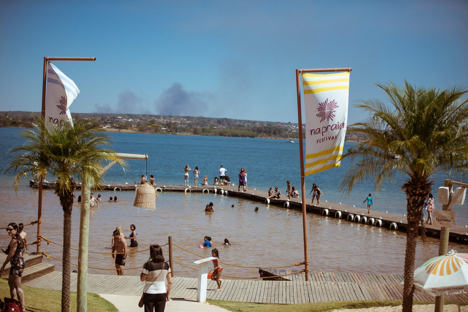 Laguinho do Na Praia Parque com famílias